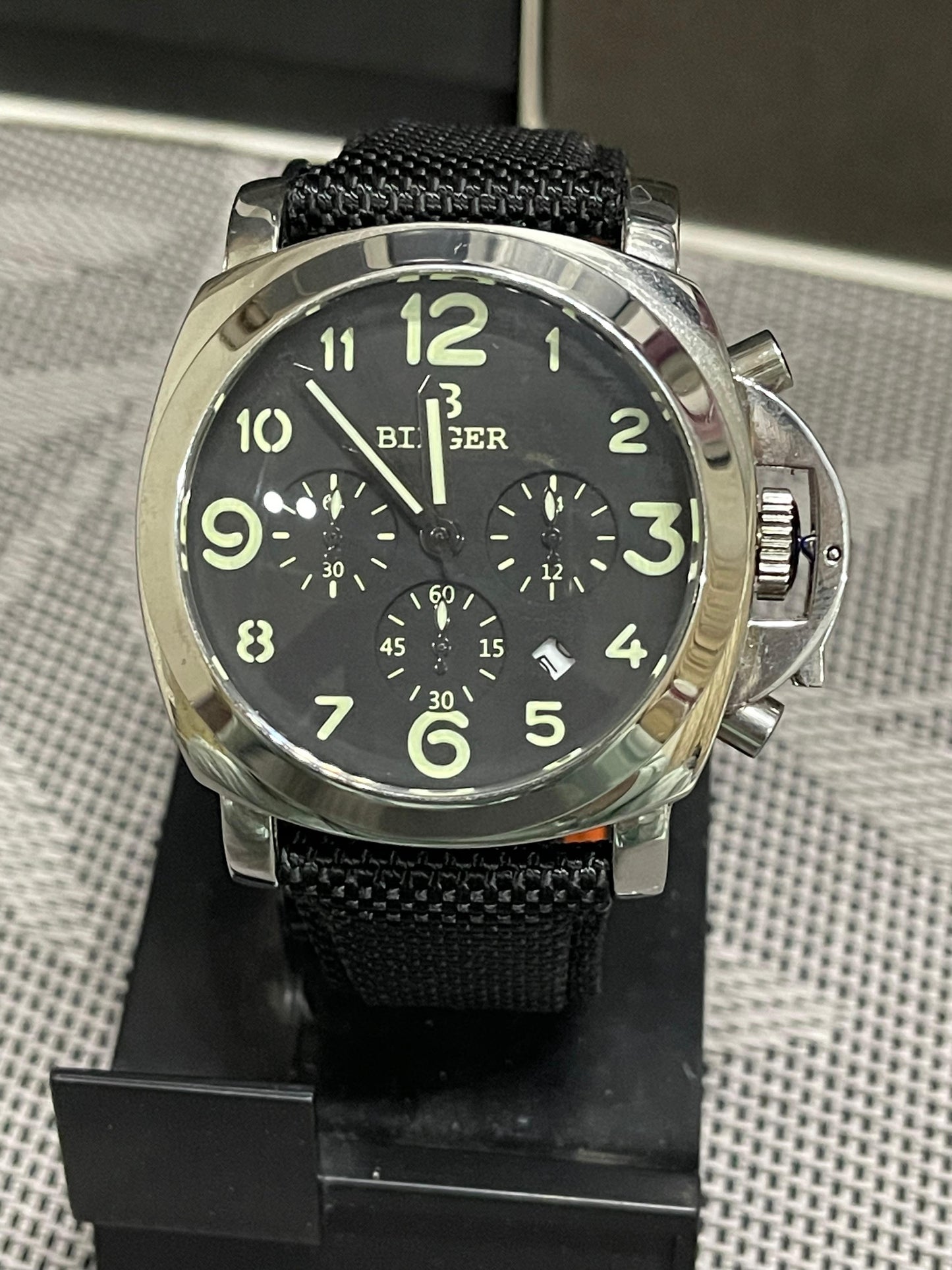 BINGER CHRONOGRAPH QUARTZ-B9015G