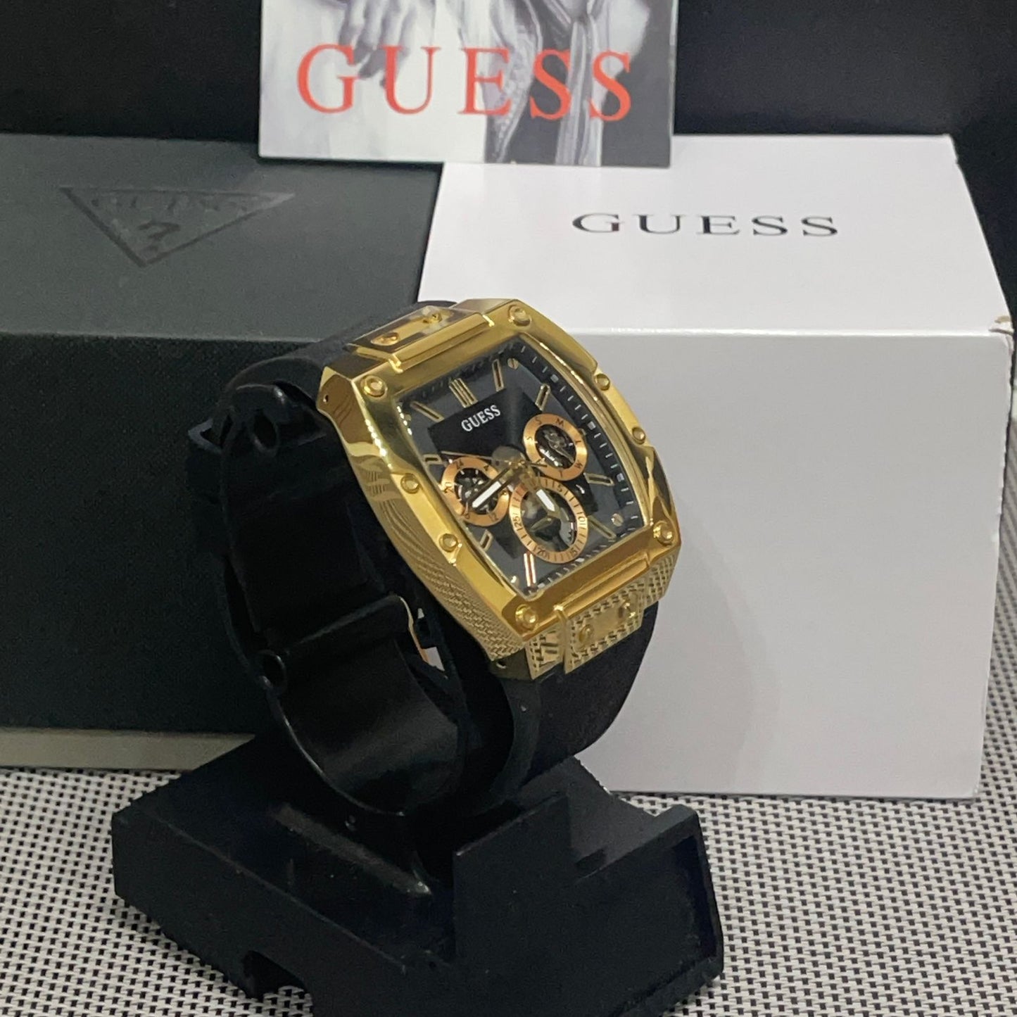 GUESS - GW0202G1