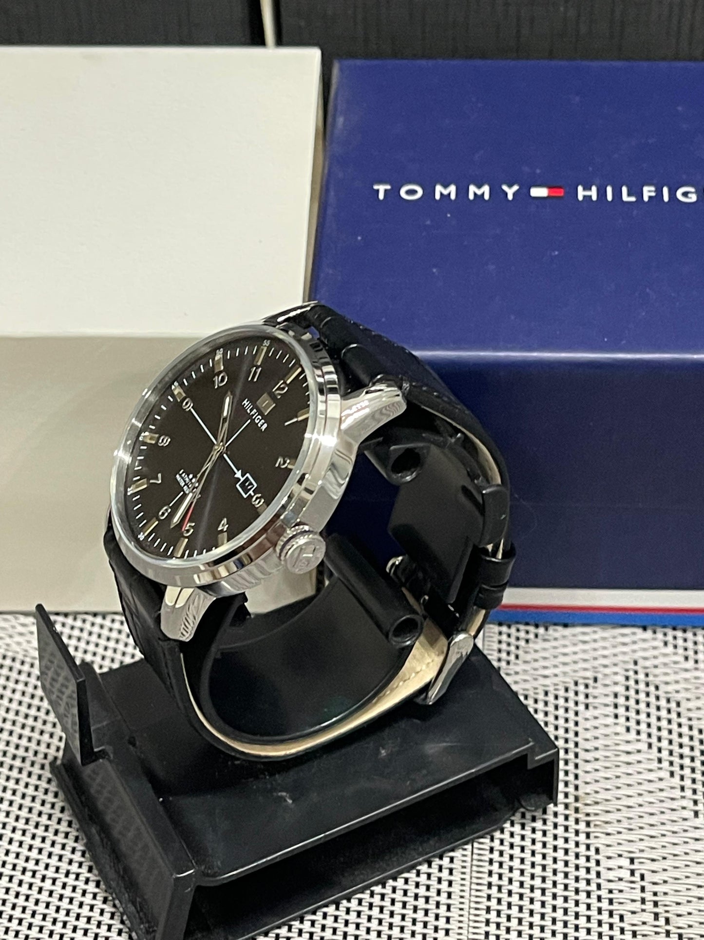 TOMMY HILFIGER - DRESS WATCH