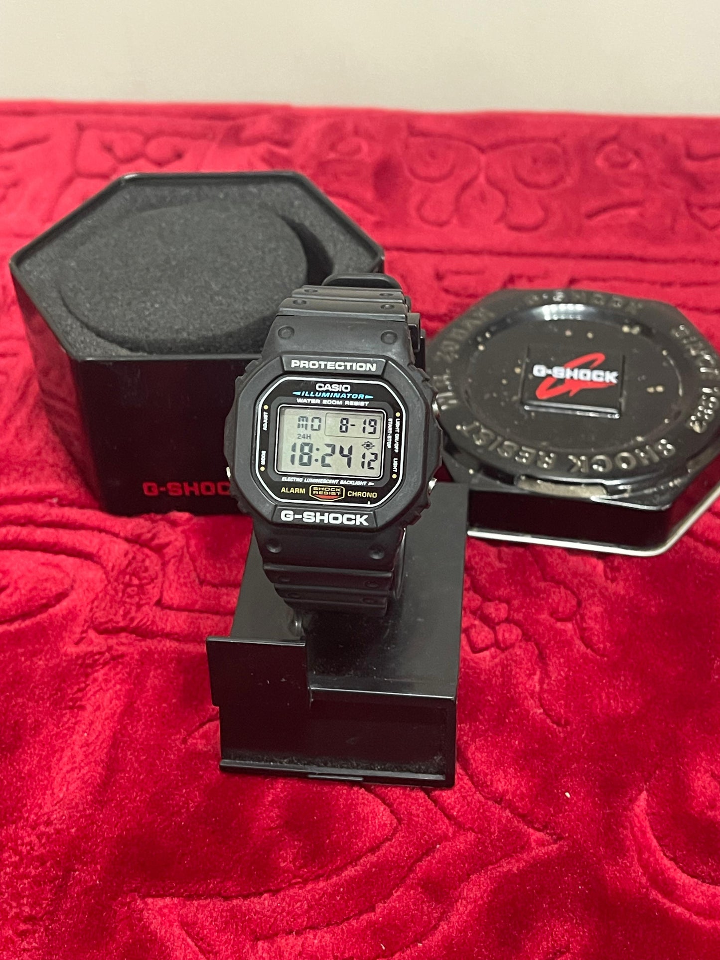 CASIO -G-SHOCK - DW-5600