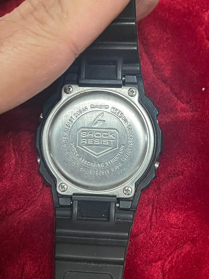 CASIO -G-SHOCK - DW-5600