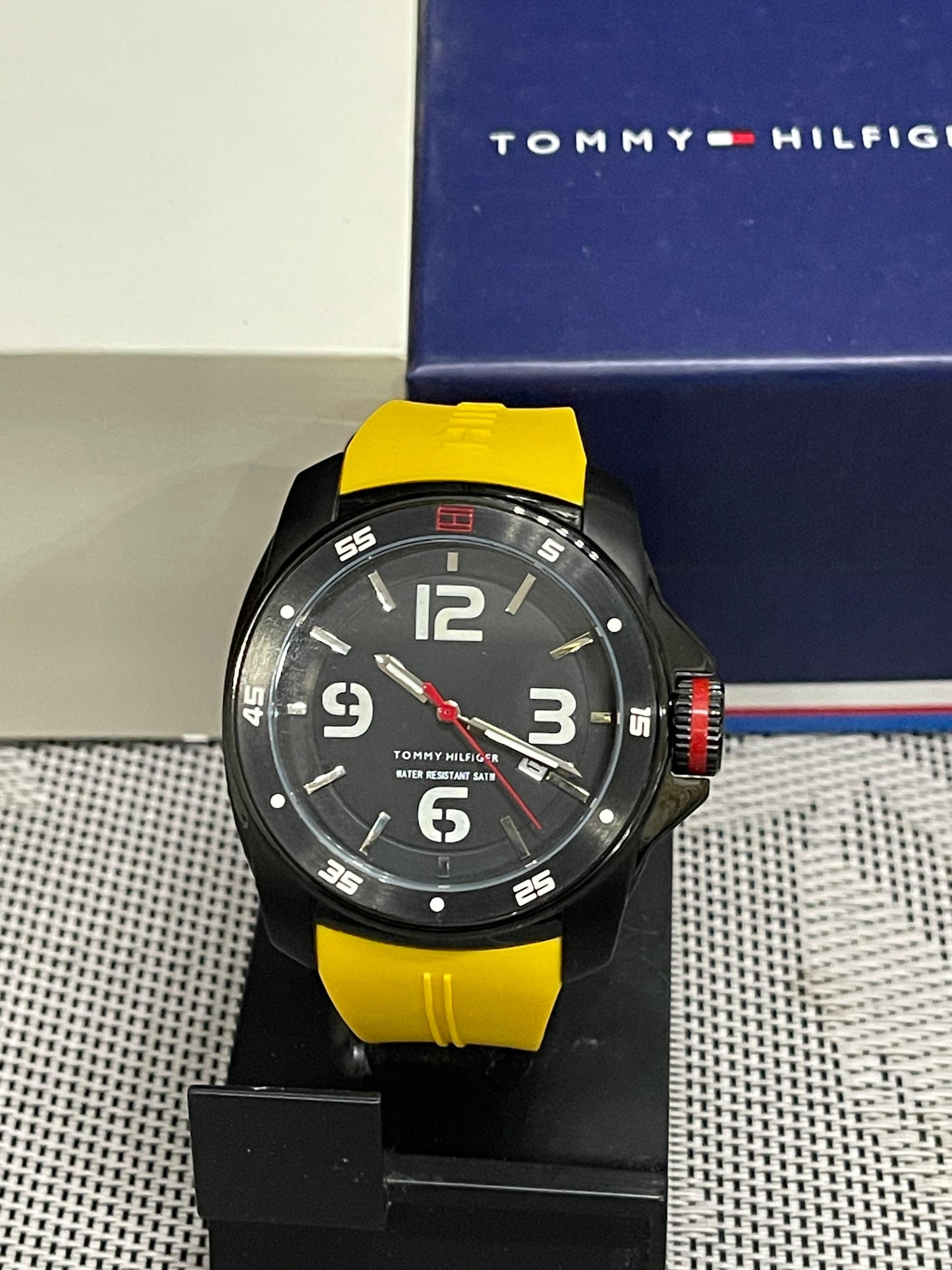 TOMMY HILFIGER - SPORTS WATCH