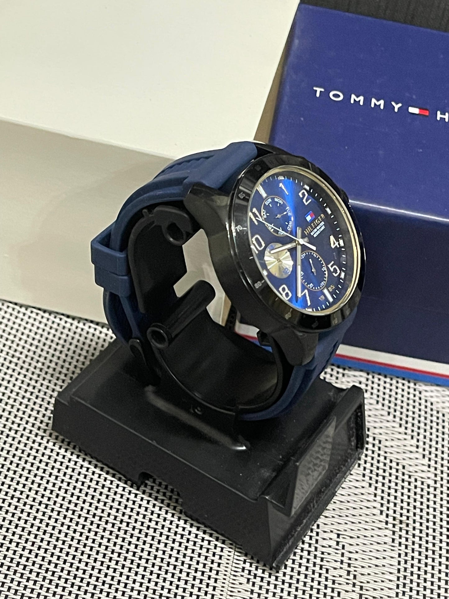 TOMMY HILFIGER - SPORTS WATCH